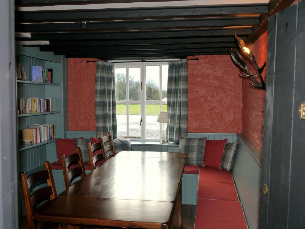 Garway Moon Inn Extérieur photo