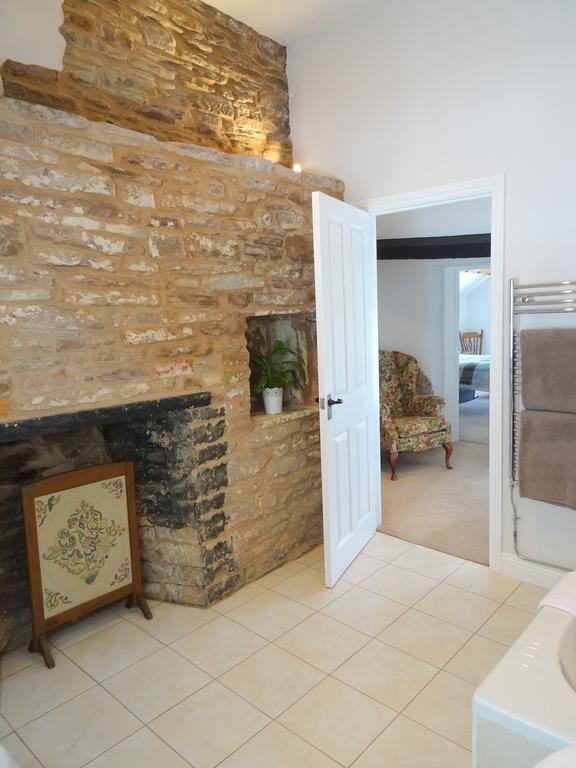 Garway Moon Inn Extérieur photo